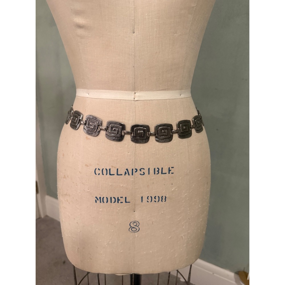 Y2K  Silver Tone Brutalist style  Spiral Square Link Chain Belt Adjustable